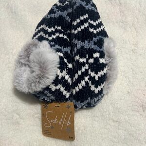 Sock Hub slippers size small NWT